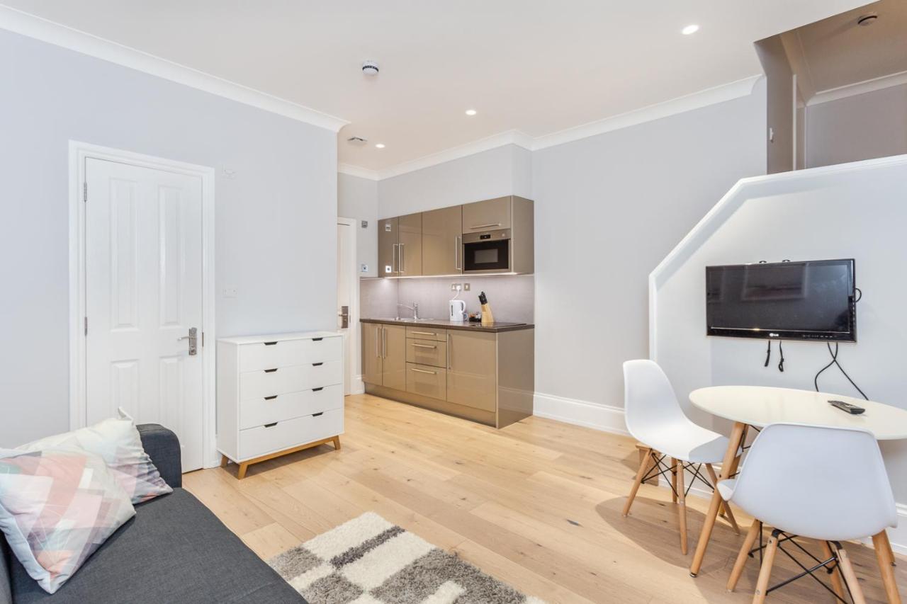 Cleveland House * Londra